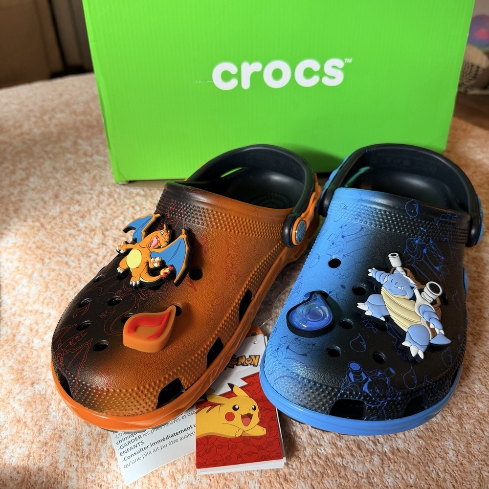 Crocs Pokémon Versus Clog Blastoise Vs Charizard BRAND NEW MENS Size 8 Clogs - Picture 3 of 8